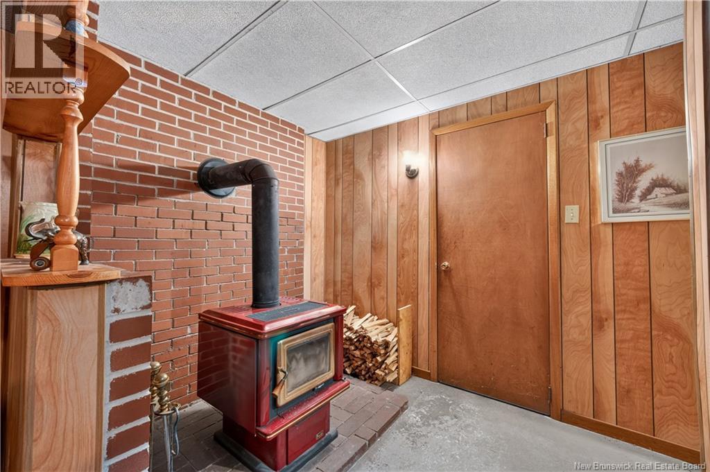 6 Clearwater Street Property Photo 22