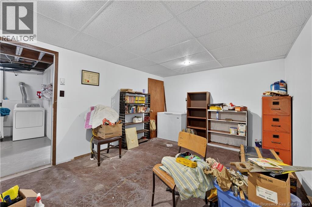 6 Clearwater Street Property Photo 29
