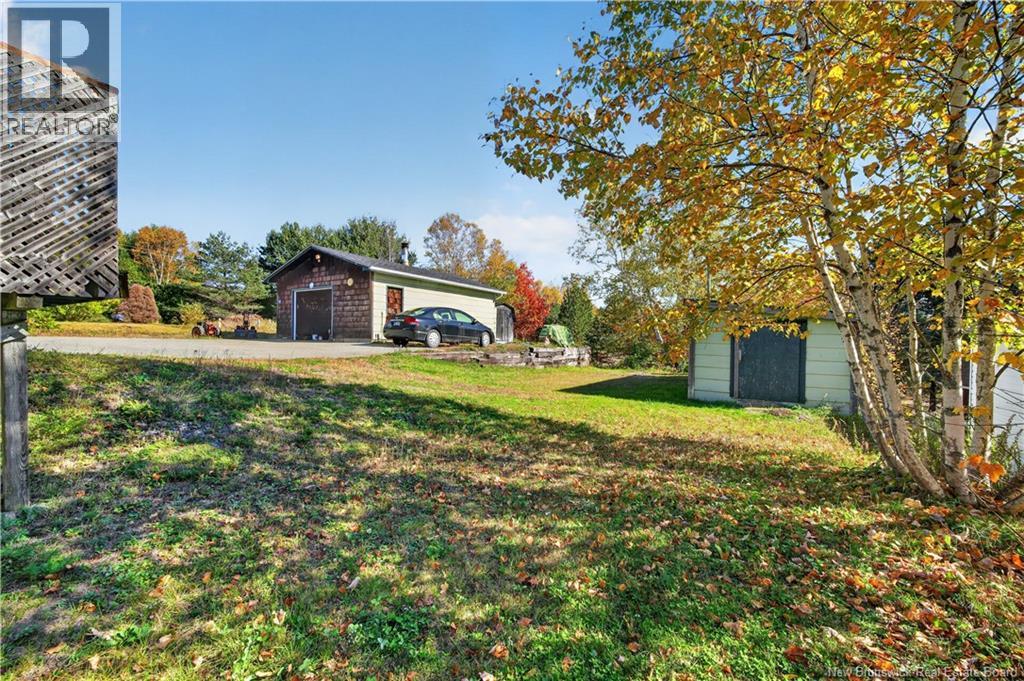 6 Clearwater Street Property Photo 31