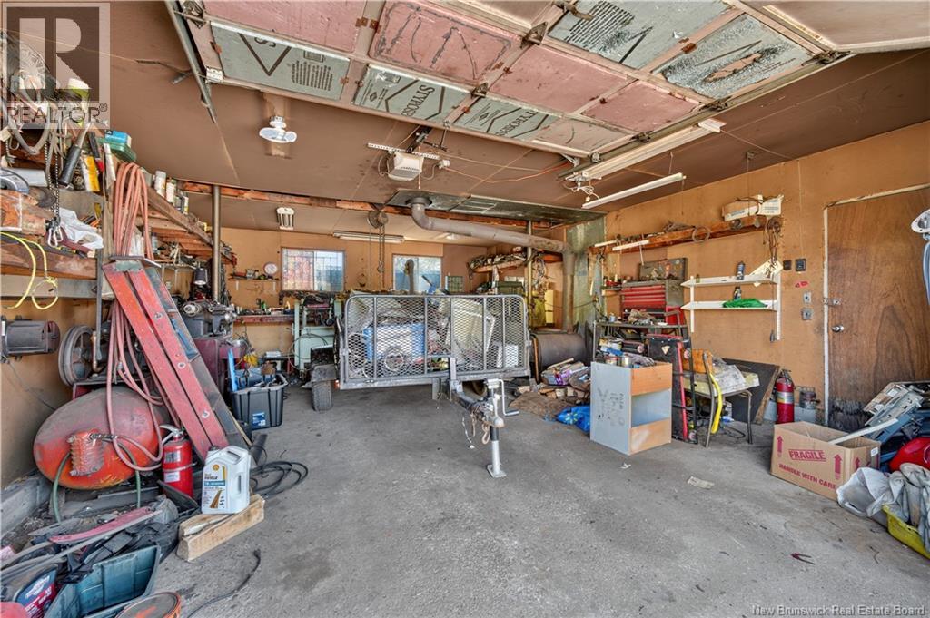 6 Clearwater Street Property Photo 36