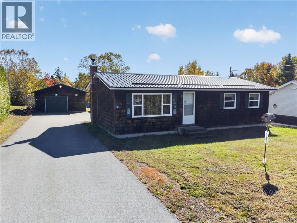 6 Clearwater Street Property Photo 39