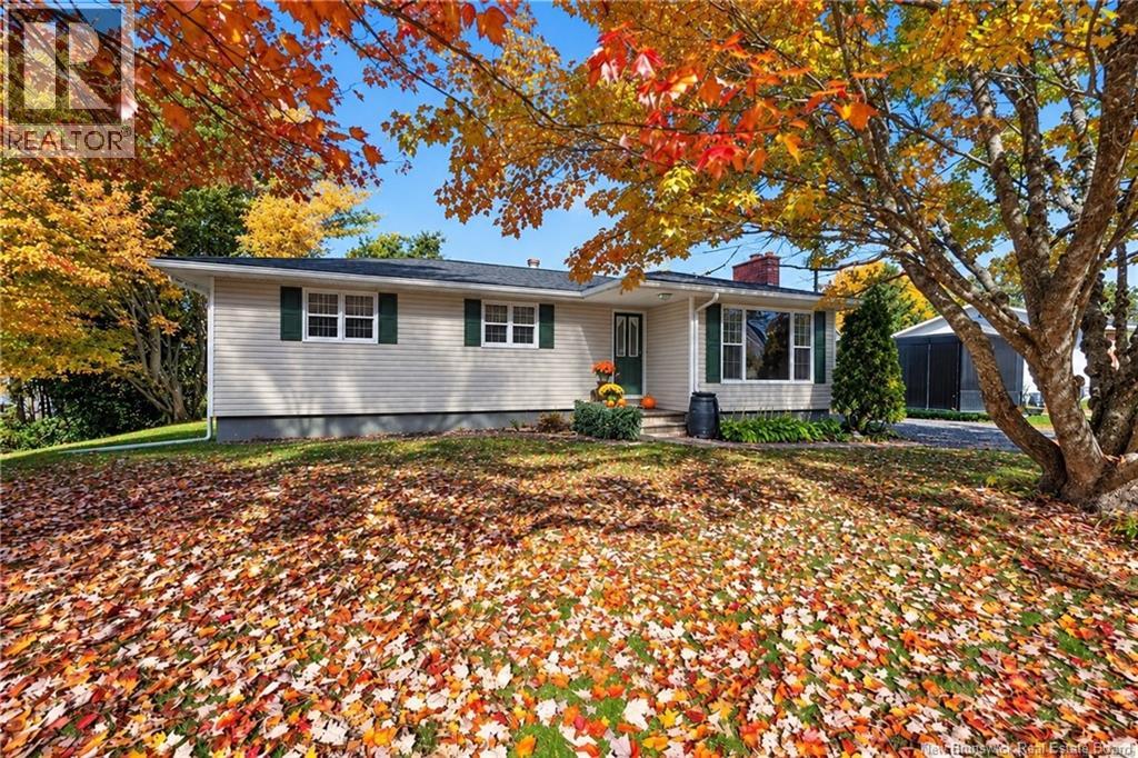 83 Renfrew Property Photo 1
