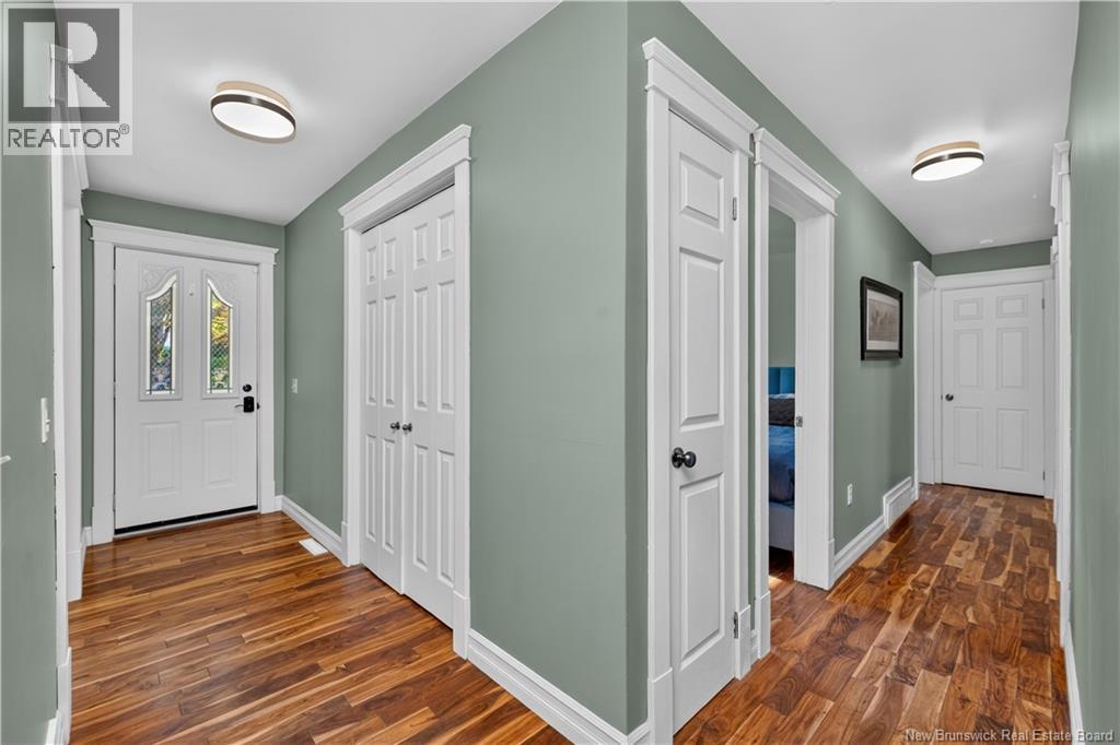 83 Renfrew Property Photo 22