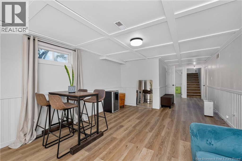 83 Renfrew Property Photo 37