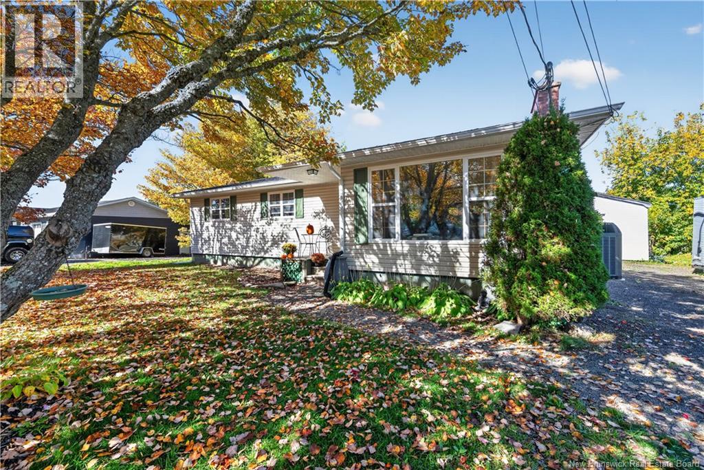 83 Renfrew Property Photo 45