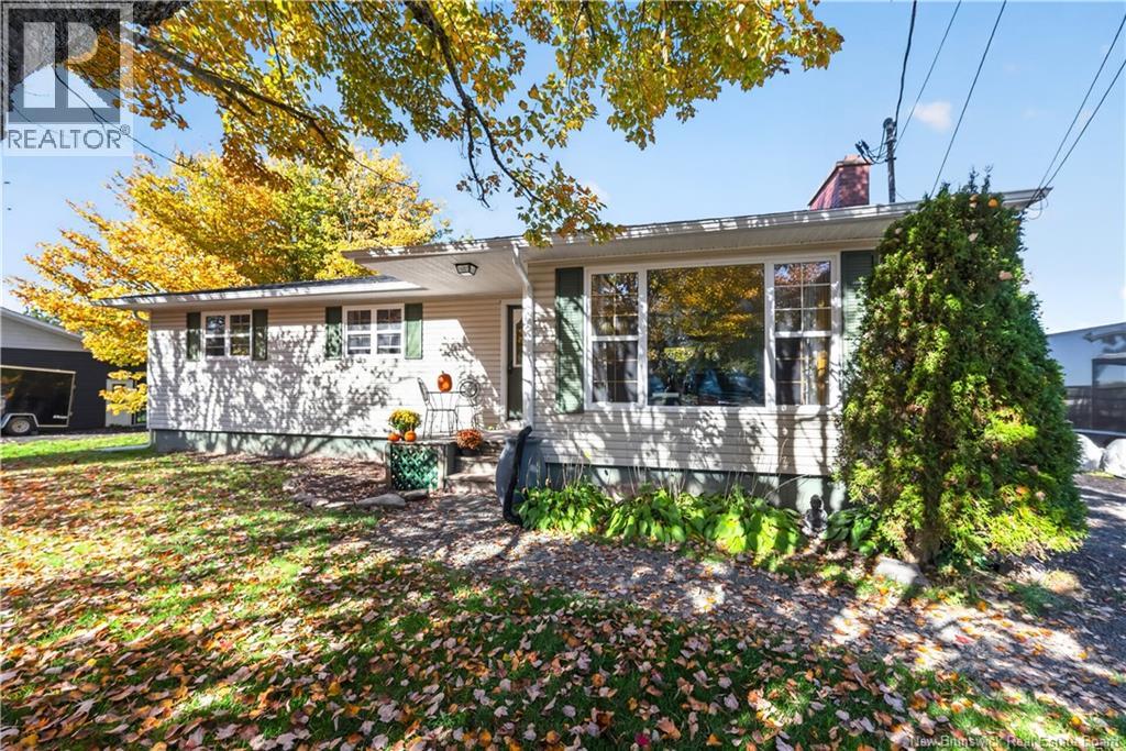 83 Renfrew Property Photo 46