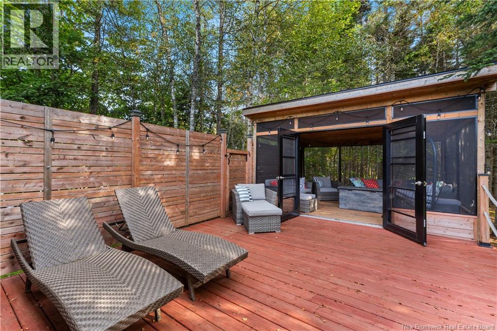 169 Maurice Crescent Property Photo 6
