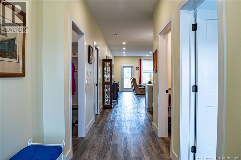 20 Lynda Lane Property Photo 4