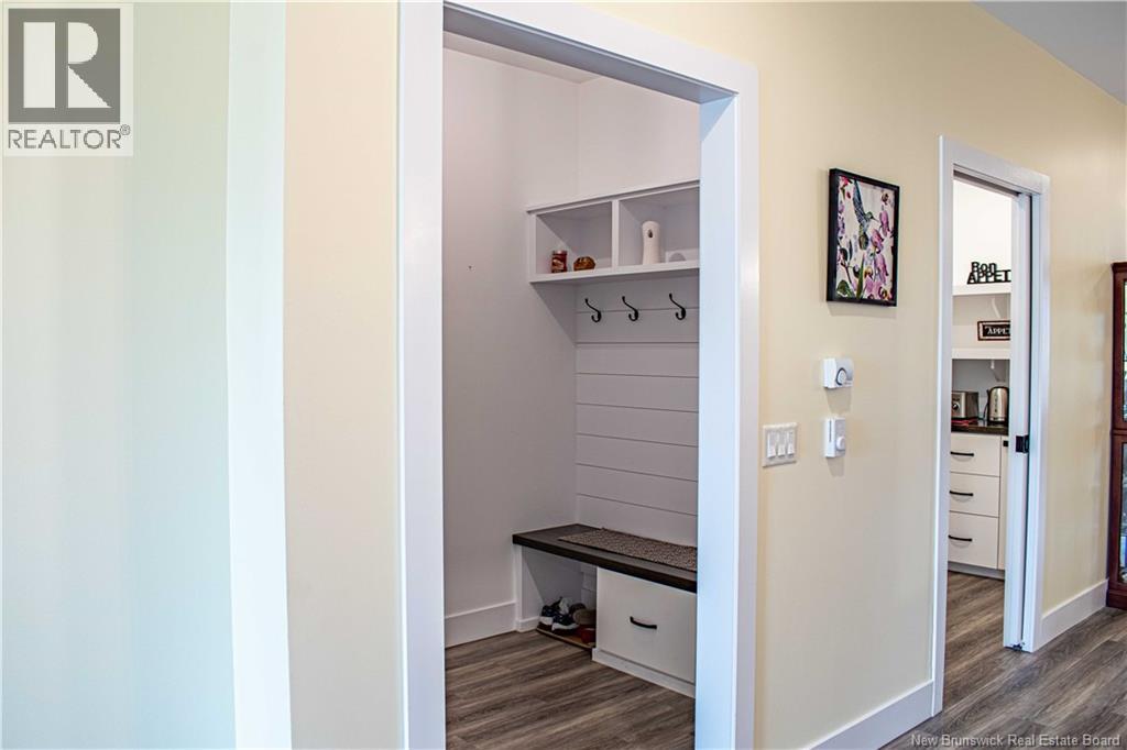20 Lynda Lane Property Photo 10