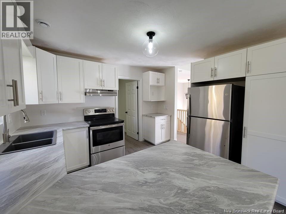 29 Thaddee Street Property Photo 5
