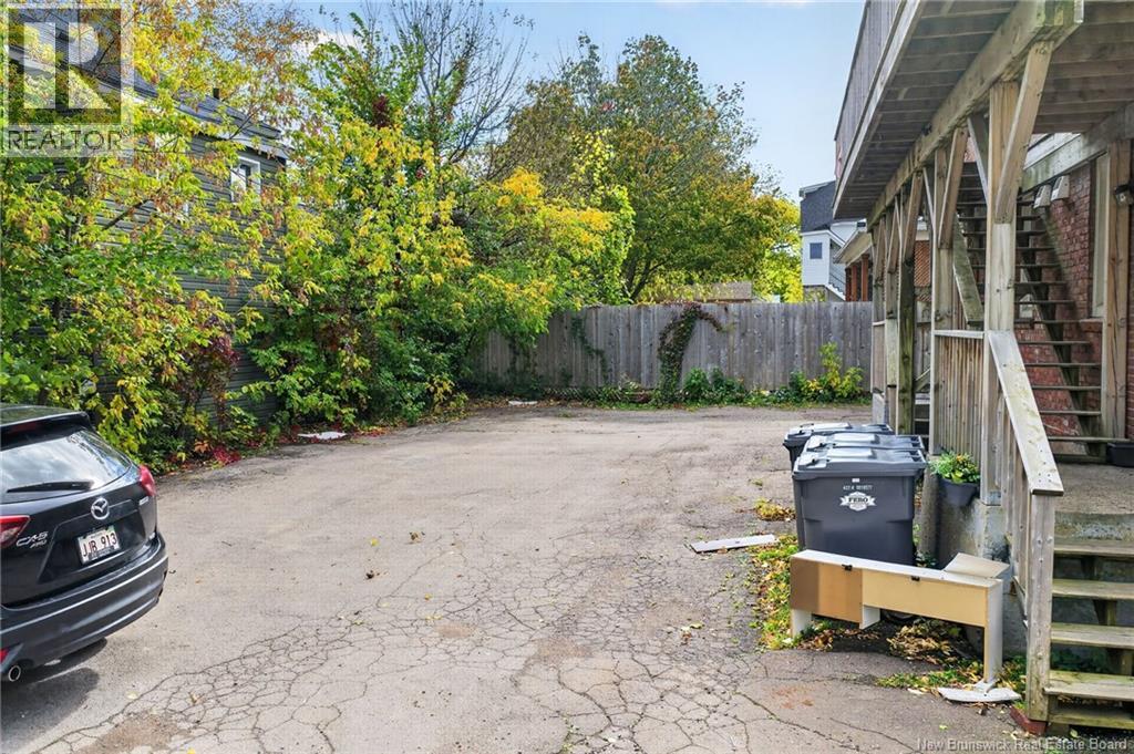 371 Lutz Street Property Photo 4