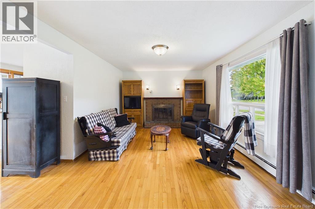 460 Lawrence Street Property Photo 6
