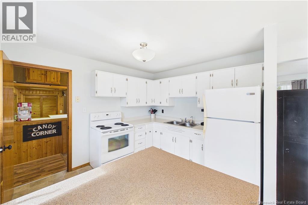 460 Lawrence Street Property Photo 13