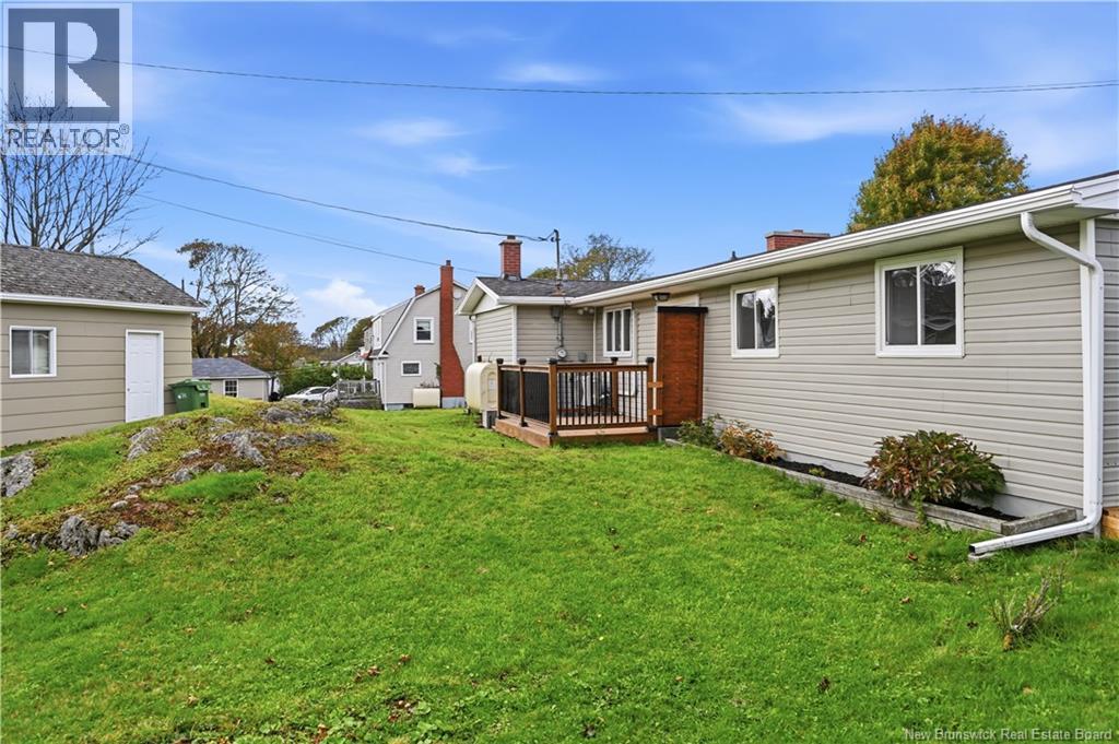 460 Lawrence Street Property Photo 27