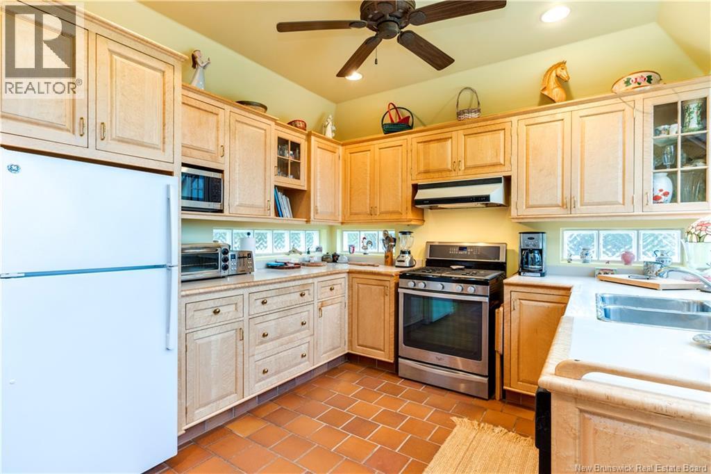34 Allee Borgette Property Photo 13