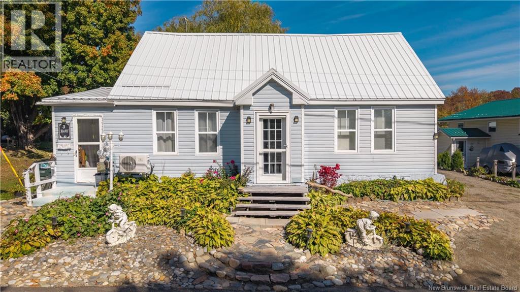 3 Pleasant Street Property Photo 4