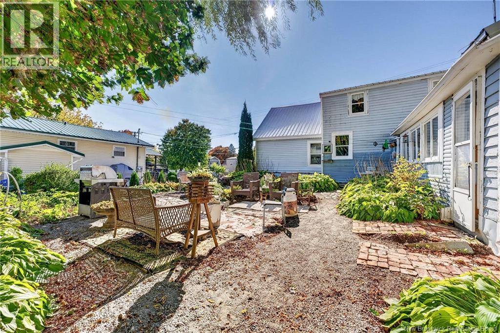 3 Pleasant Street Property Photo 5