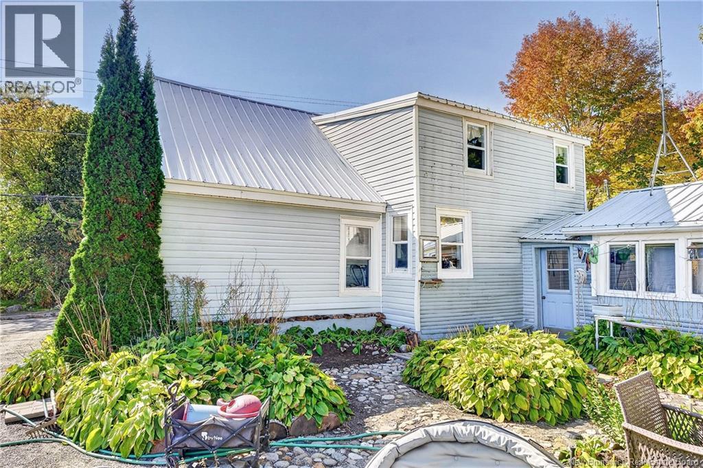 3 Pleasant Street Property Photo 6
