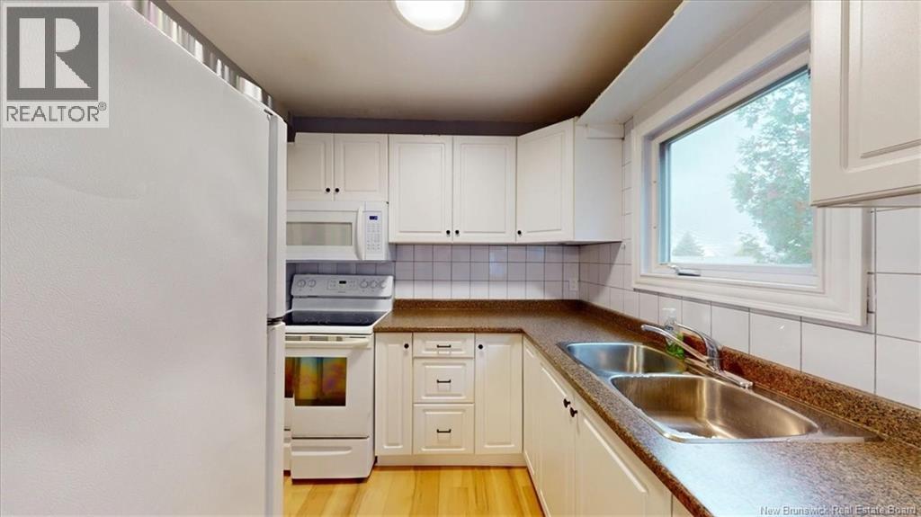 145 Woodhaven Drive Property Photo 10