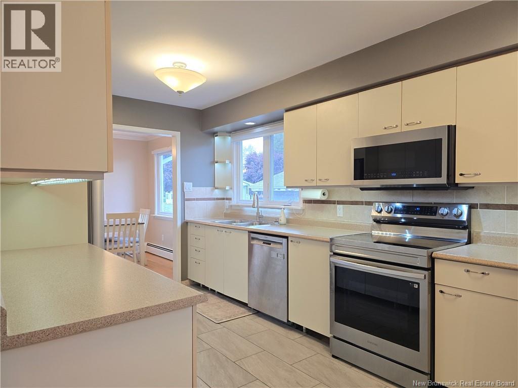 1211 Whelton Property Photo 9