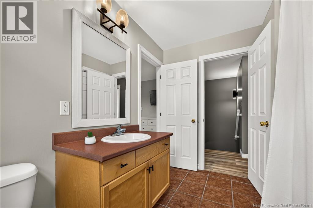 218 Glencairn Drive Property Photo 24