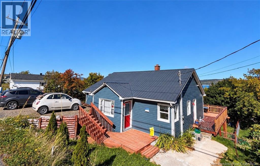 333 Victoria Street Property Photo 1