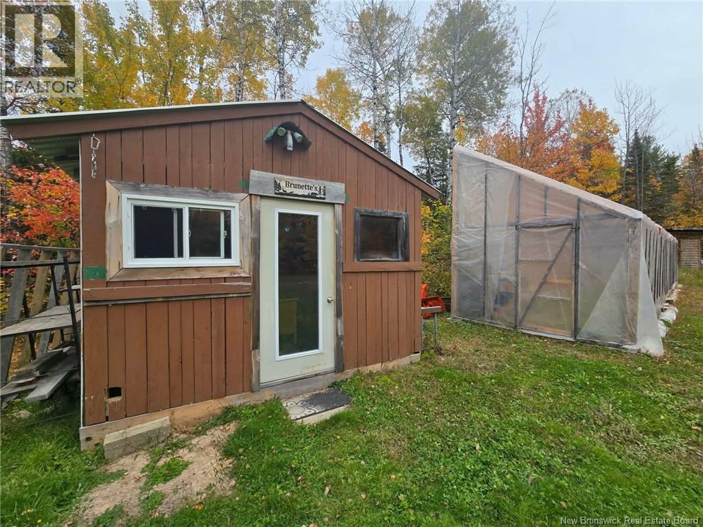 275 Chamberlain Settlement Property Photo 10