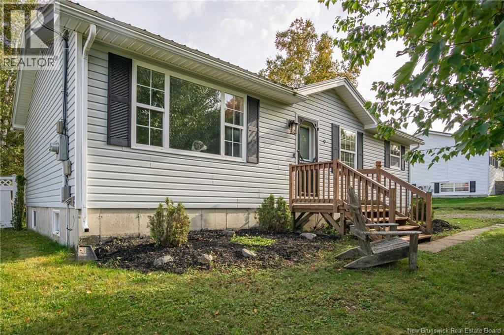 9 Dunn Avenue