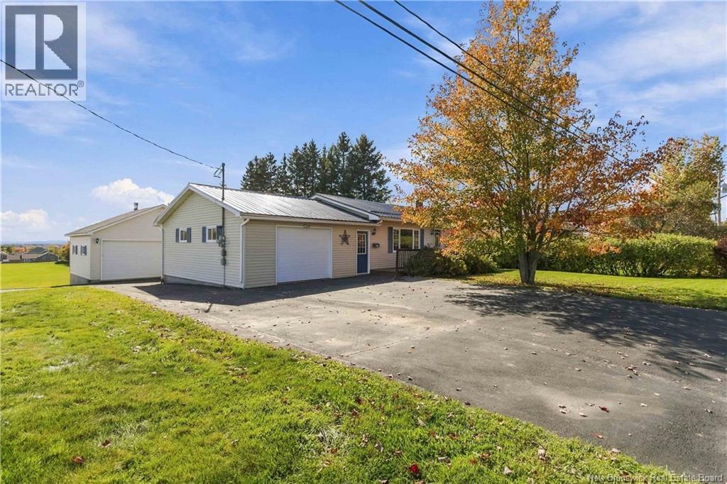 184 Branch Street Property Photo 5