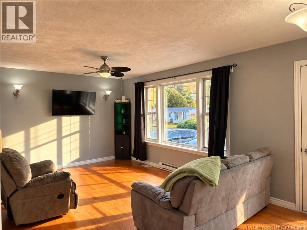 15 Bird Street Property Photo 2