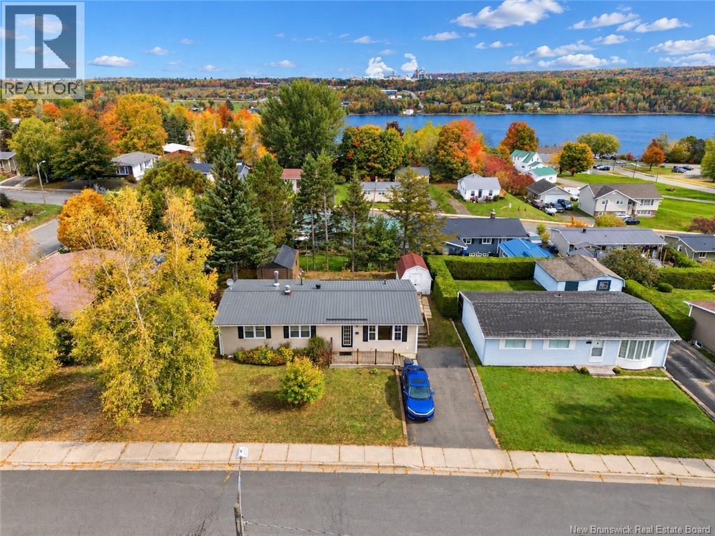 15 Bird Street Property Photo 19