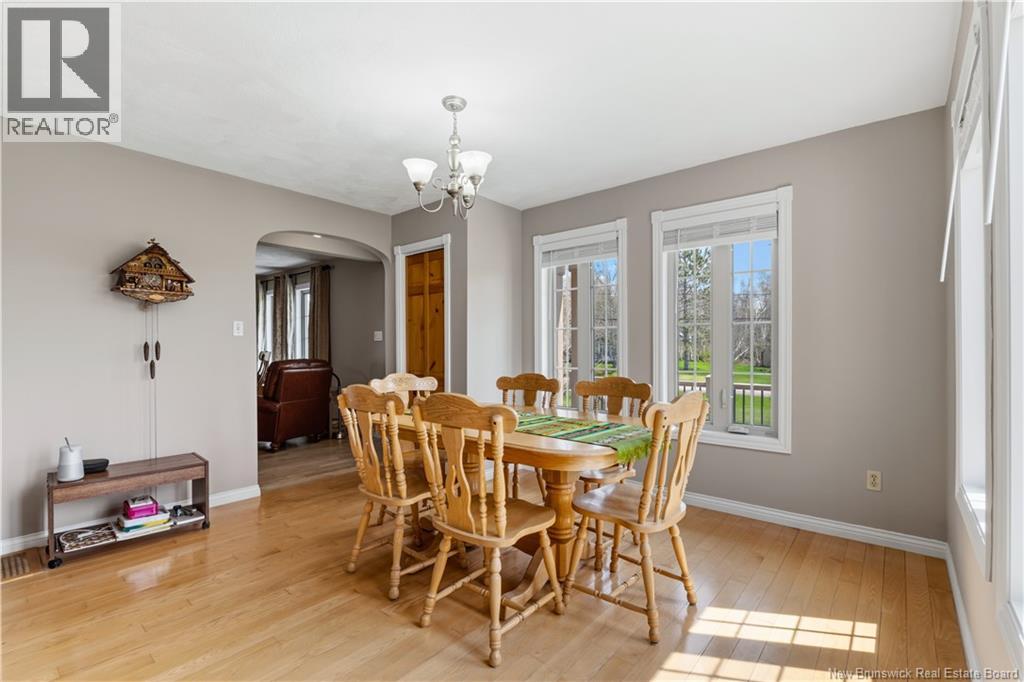 12 Thaddee Street Property Photo 20