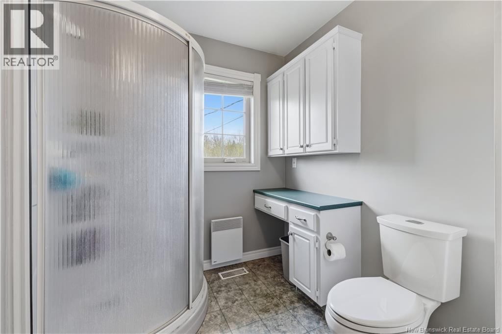 12 Thaddee Street Property Photo 24