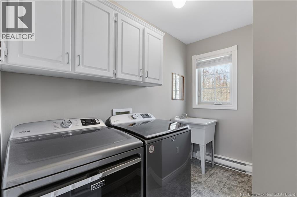 12 Thaddee Street Property Photo 25