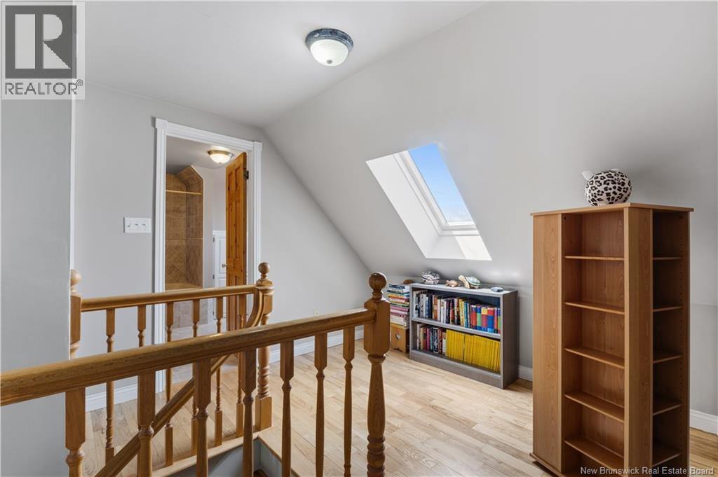 12 Thaddee Street Property Photo 27