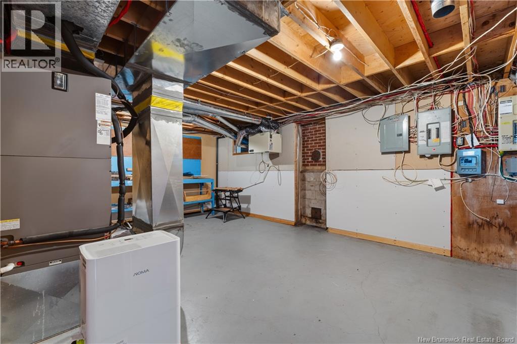 12 Thaddee Street Property Photo 43