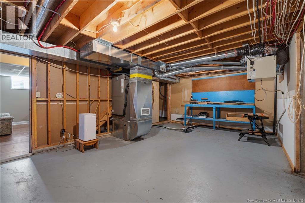 12 Thaddee Street Property Photo 44