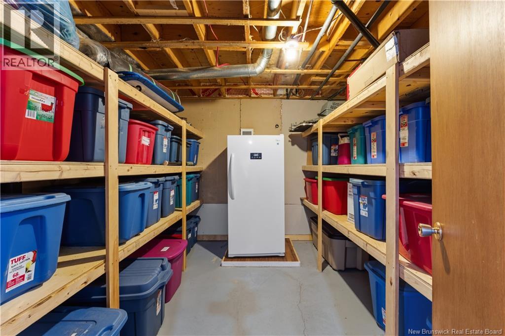 12 Thaddee Street Property Photo 45