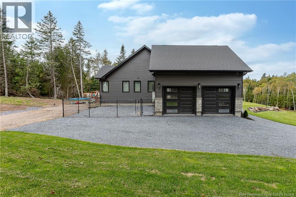 22 Carlingford Drive Property Photo 4