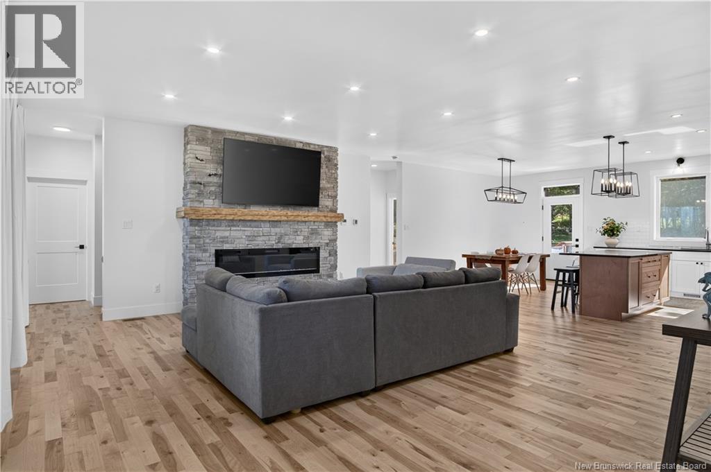 22 Carlingford Drive Property Photo 9