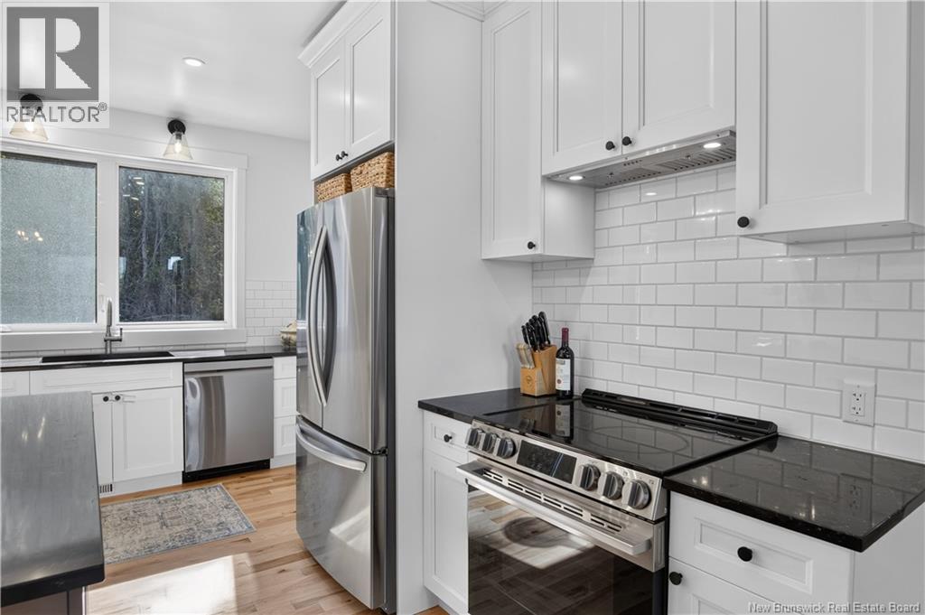 22 Carlingford Drive Property Photo 18