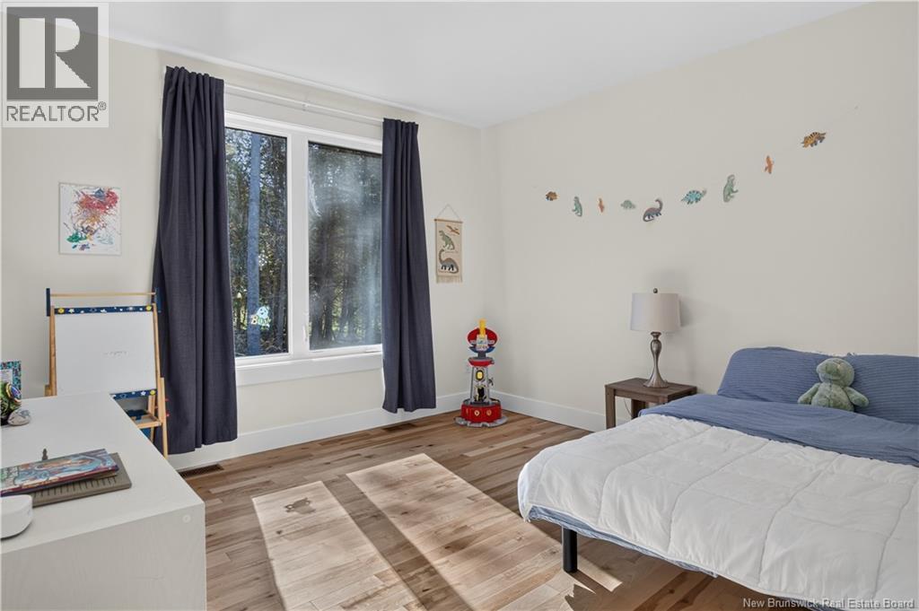 22 Carlingford Drive Property Photo 35