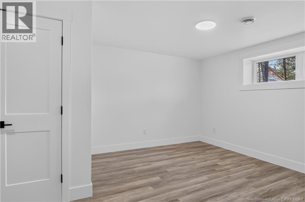 22 Carlingford Drive Property Photo 45