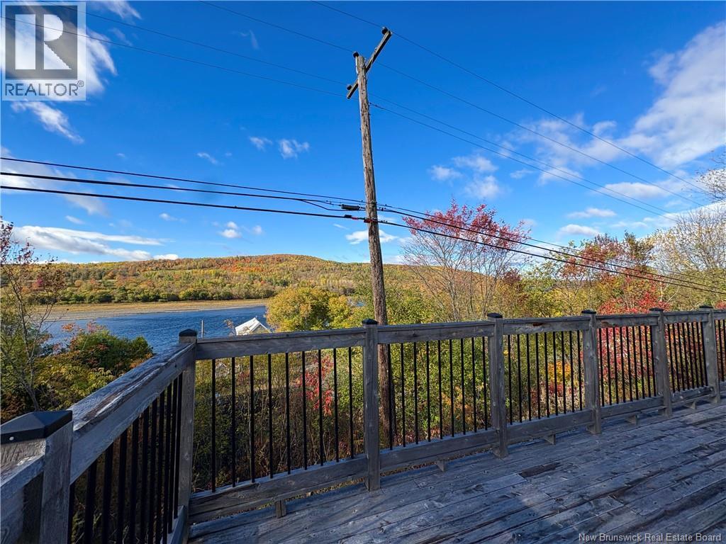 15 Underhill Street Property Photo 6