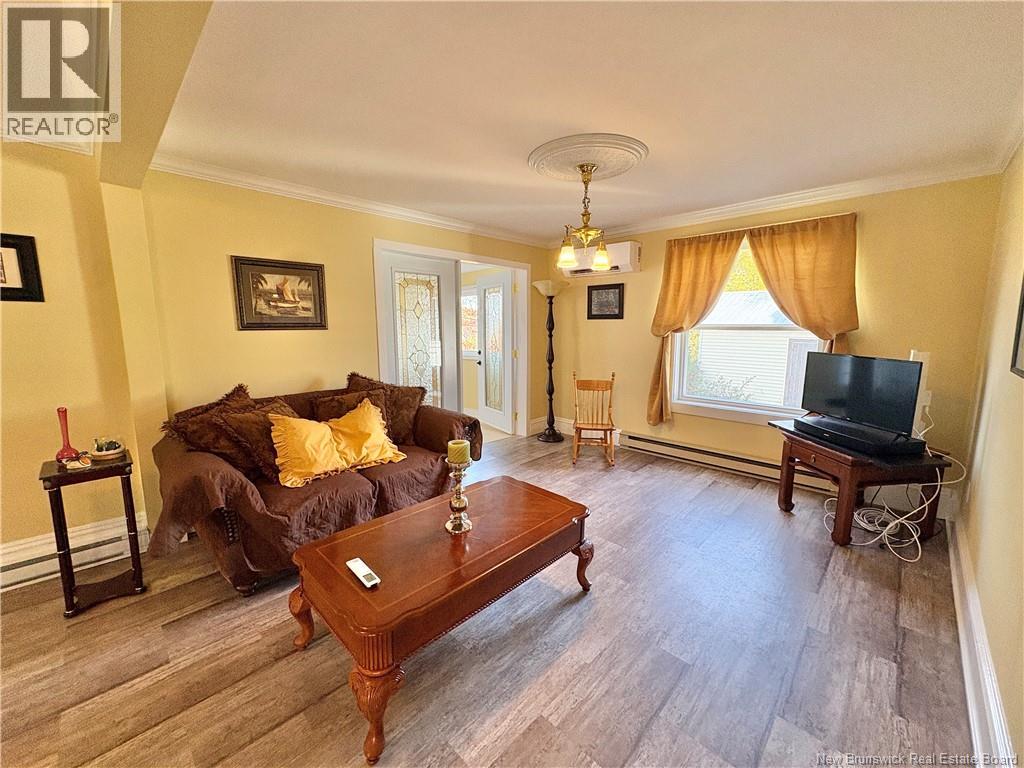 15 Underhill Street Property Photo 18