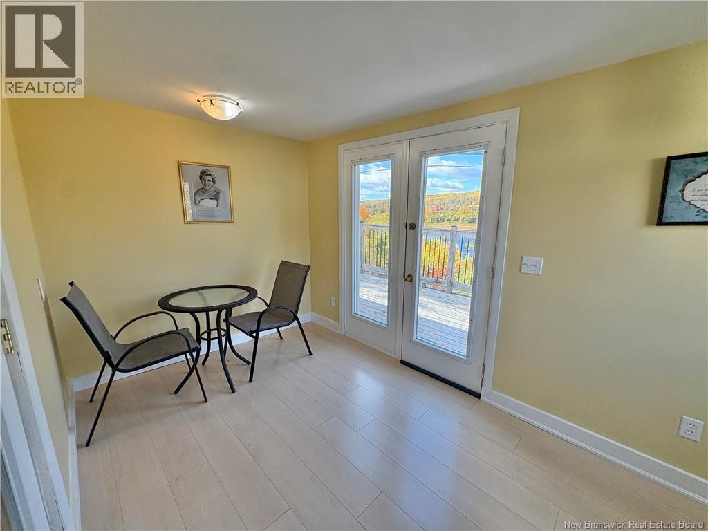 15 Underhill Street Property Photo 20
