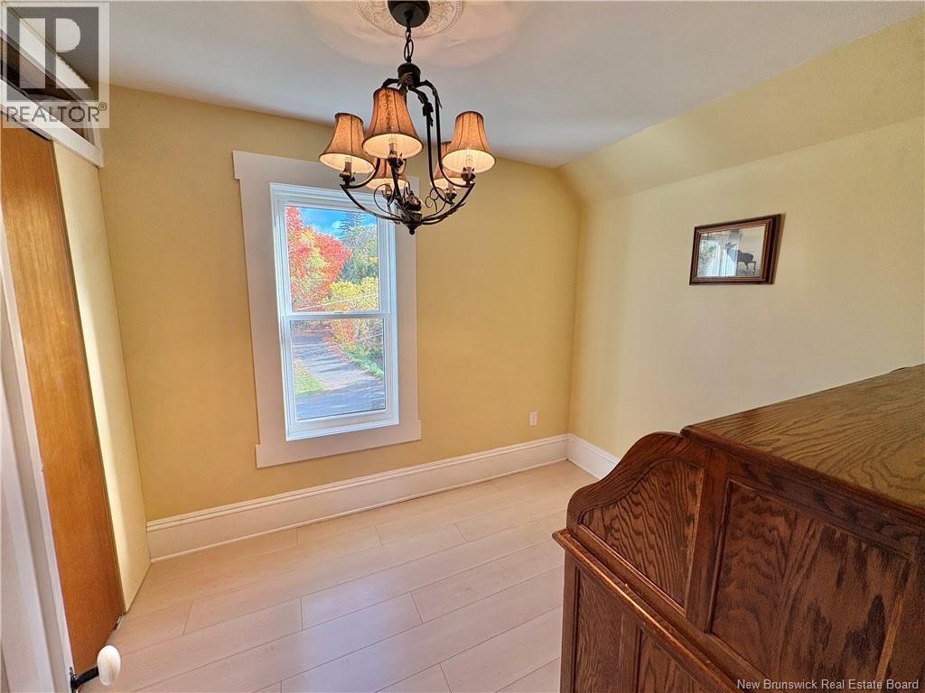 15 Underhill Street Property Photo 28