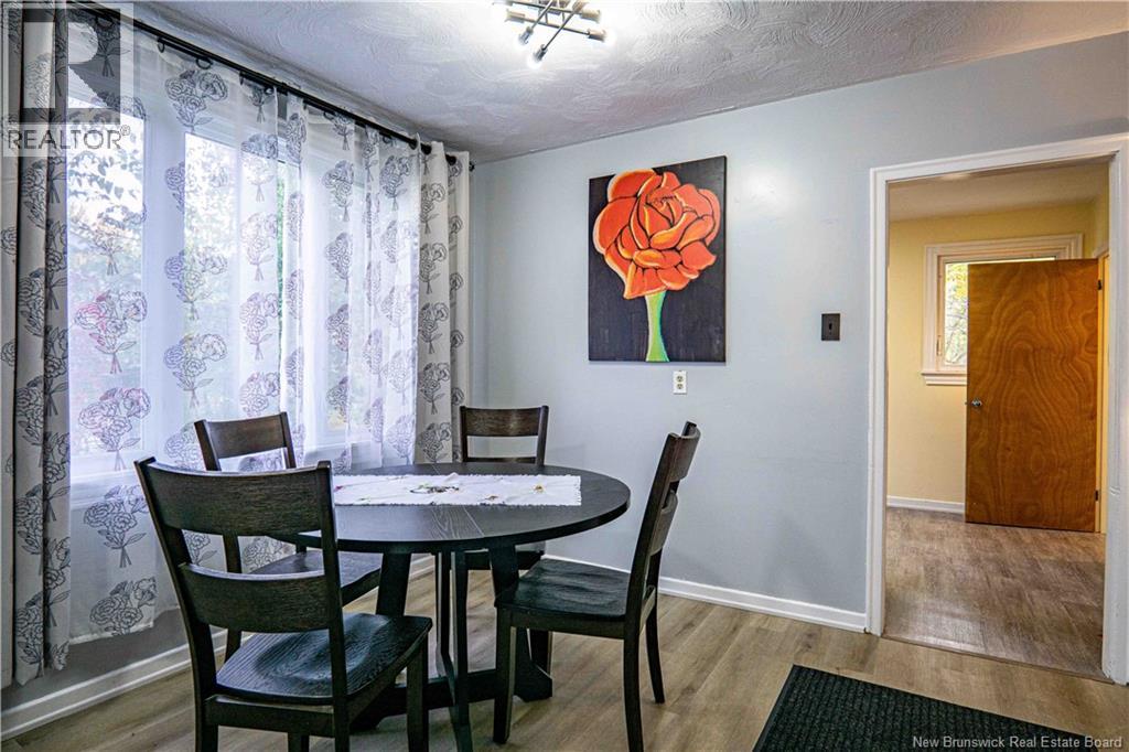 40 Hillcourt Drive Property Photo 8