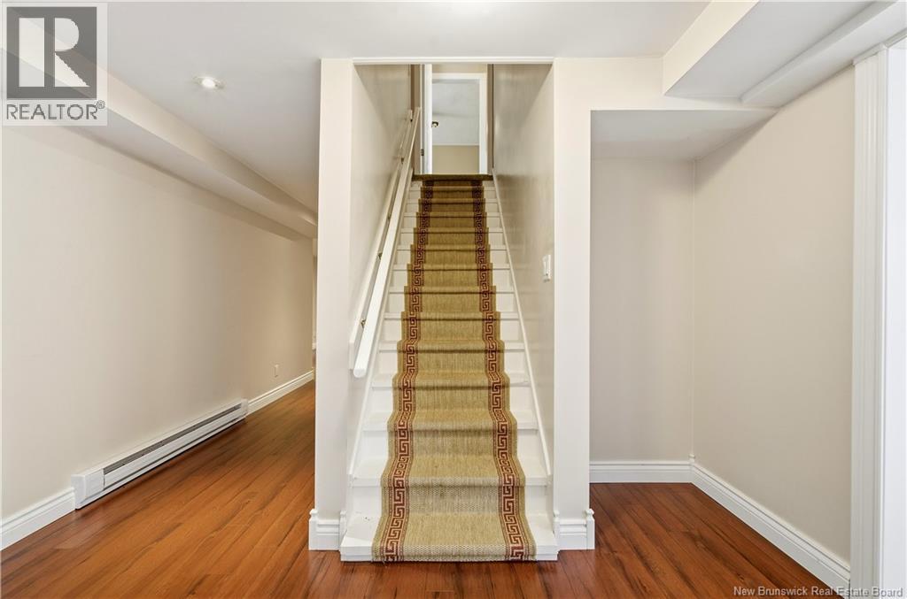 18 Hillview Street Property Photo 19