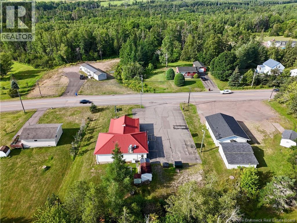 278 La Vallée Route Property Photo 8